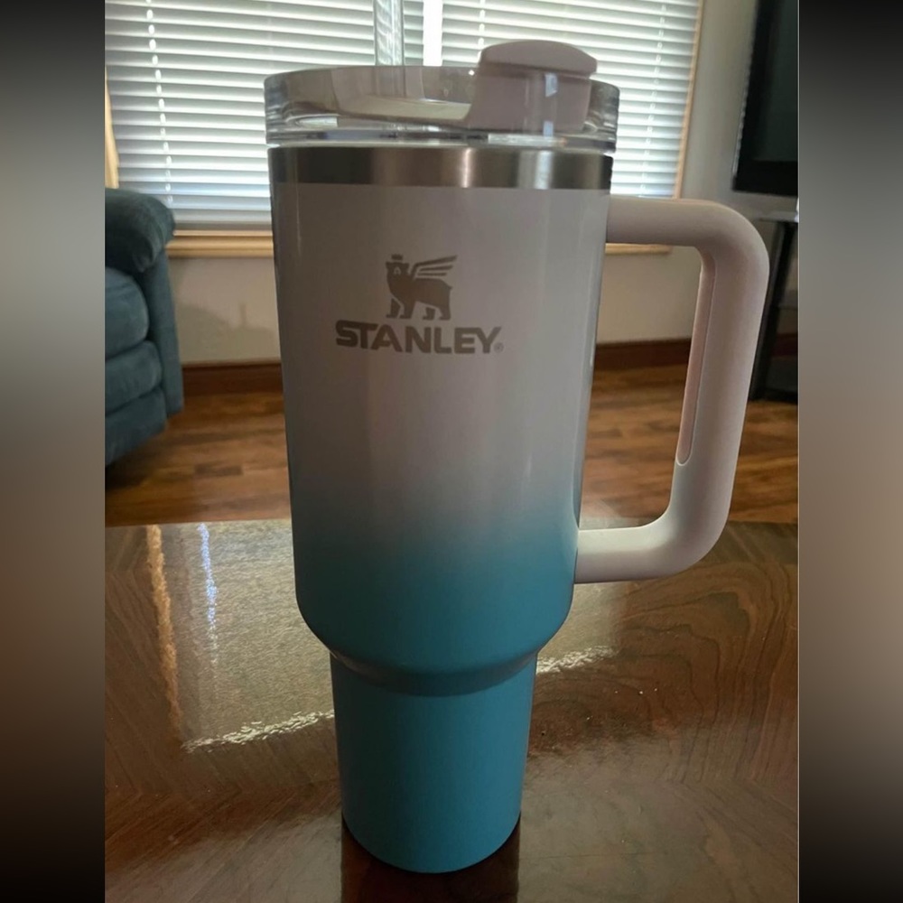 Stanley 40oz tumbler